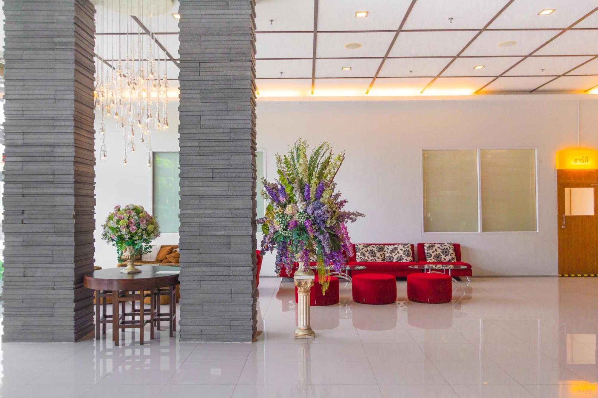 Mayflower Grande Hotel Chiang Mai Eksteriør billede